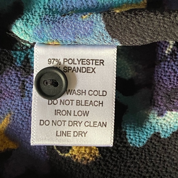 Top - Picture 9 of 11